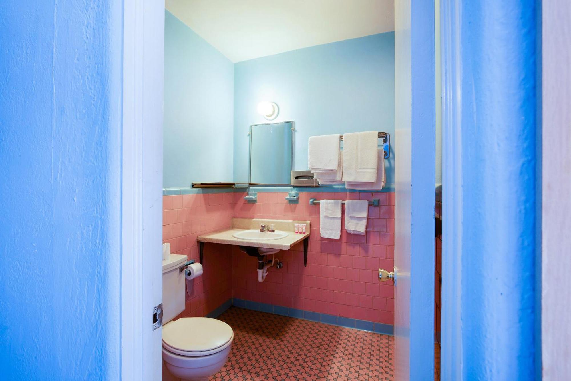 Hotel Salem-Roanoke I-81 -Listing Partner Bagian luar foto