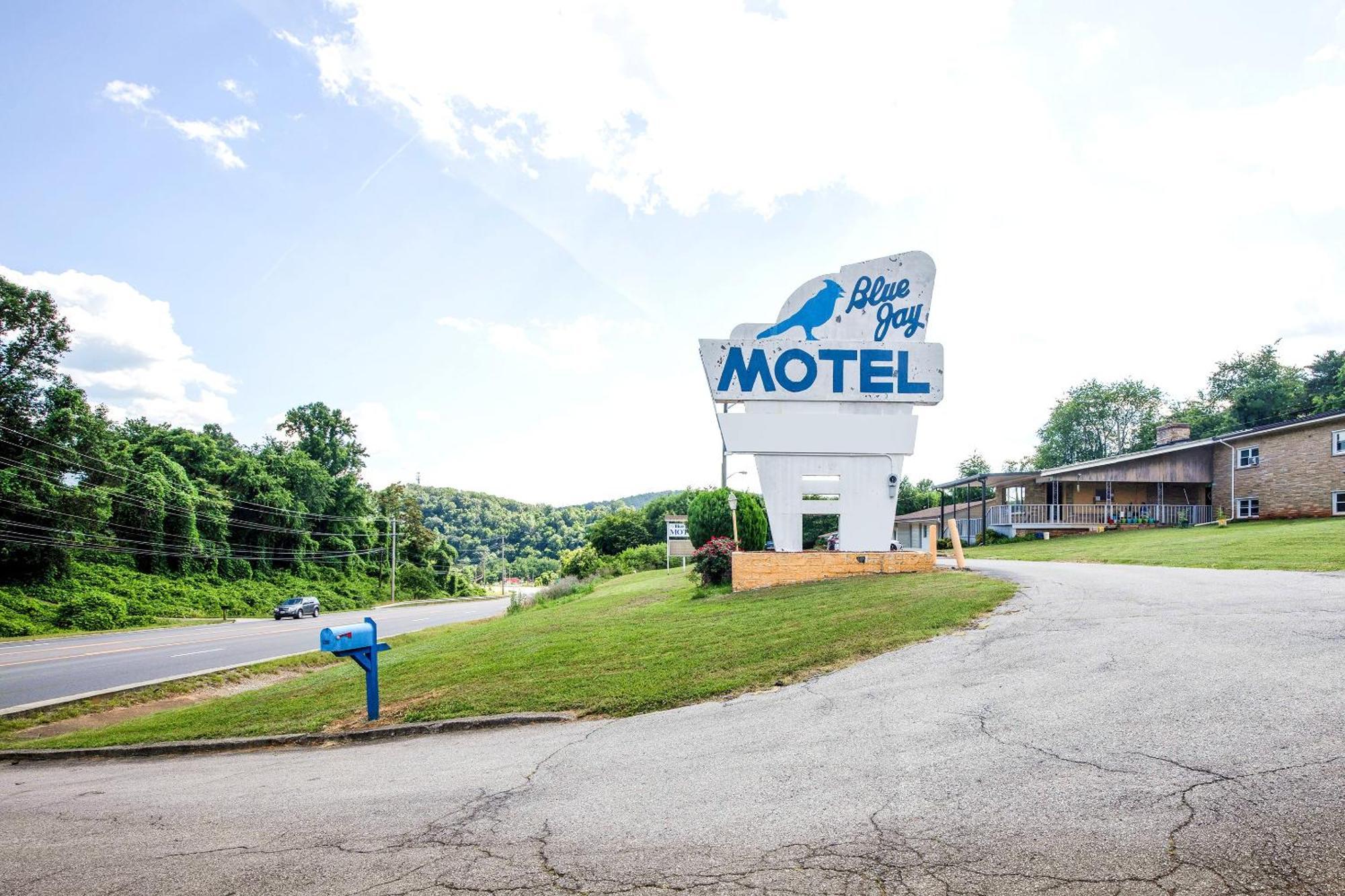 Hotel Salem-Roanoke I-81 -Listing Partner Bagian luar foto
